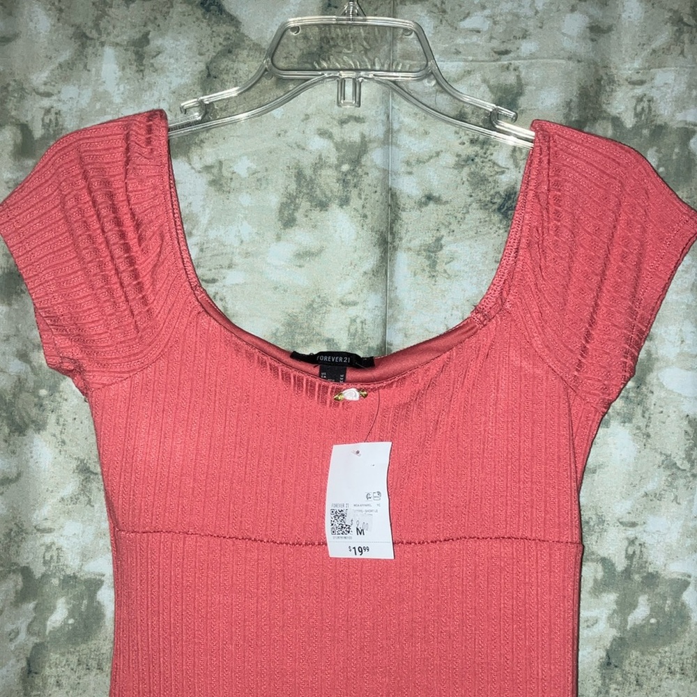 Pink Ribbed Short Sleeve Dress - Picture 3 of 5